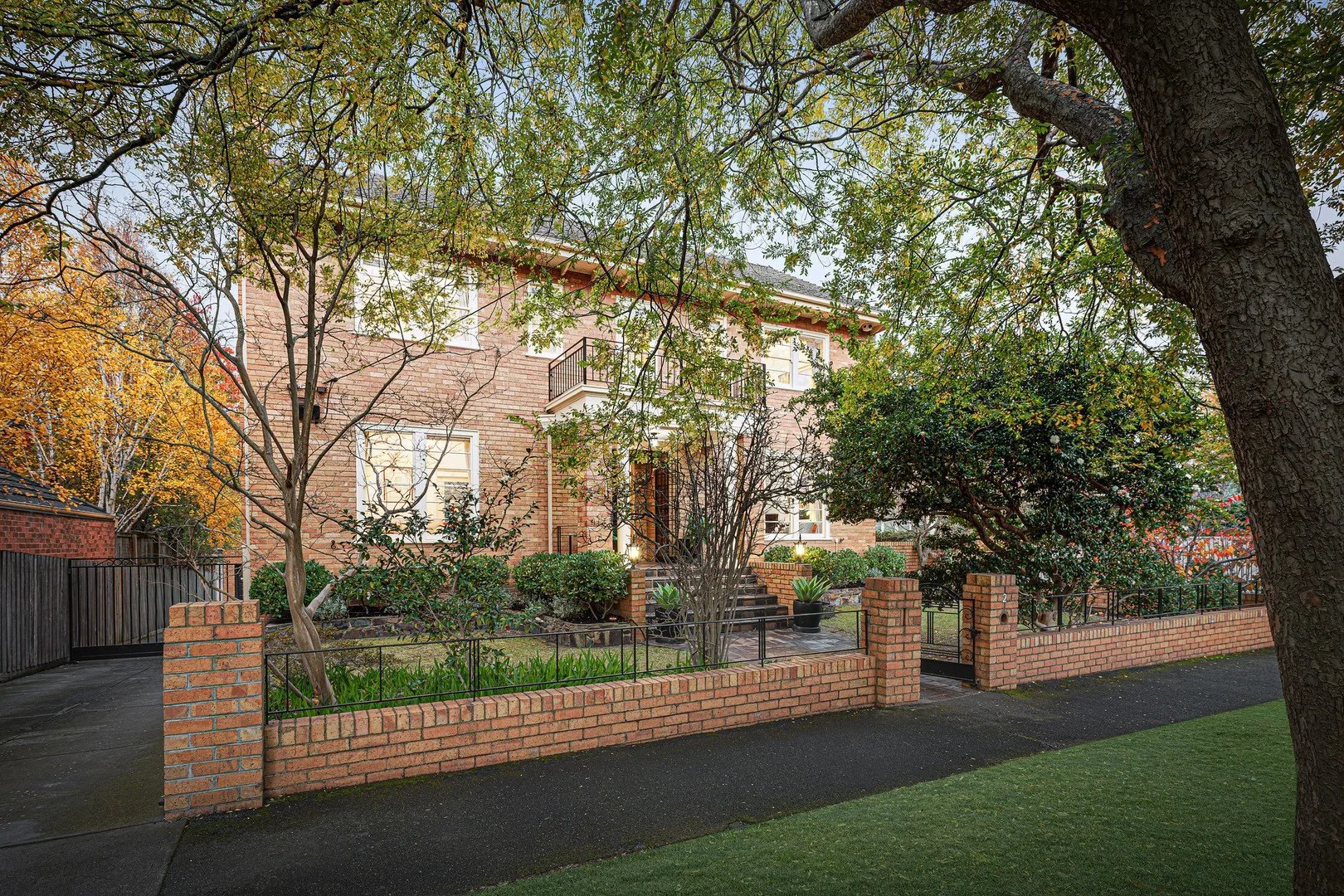 2 Glenbrook Avenue, Malvern East VIC 3145