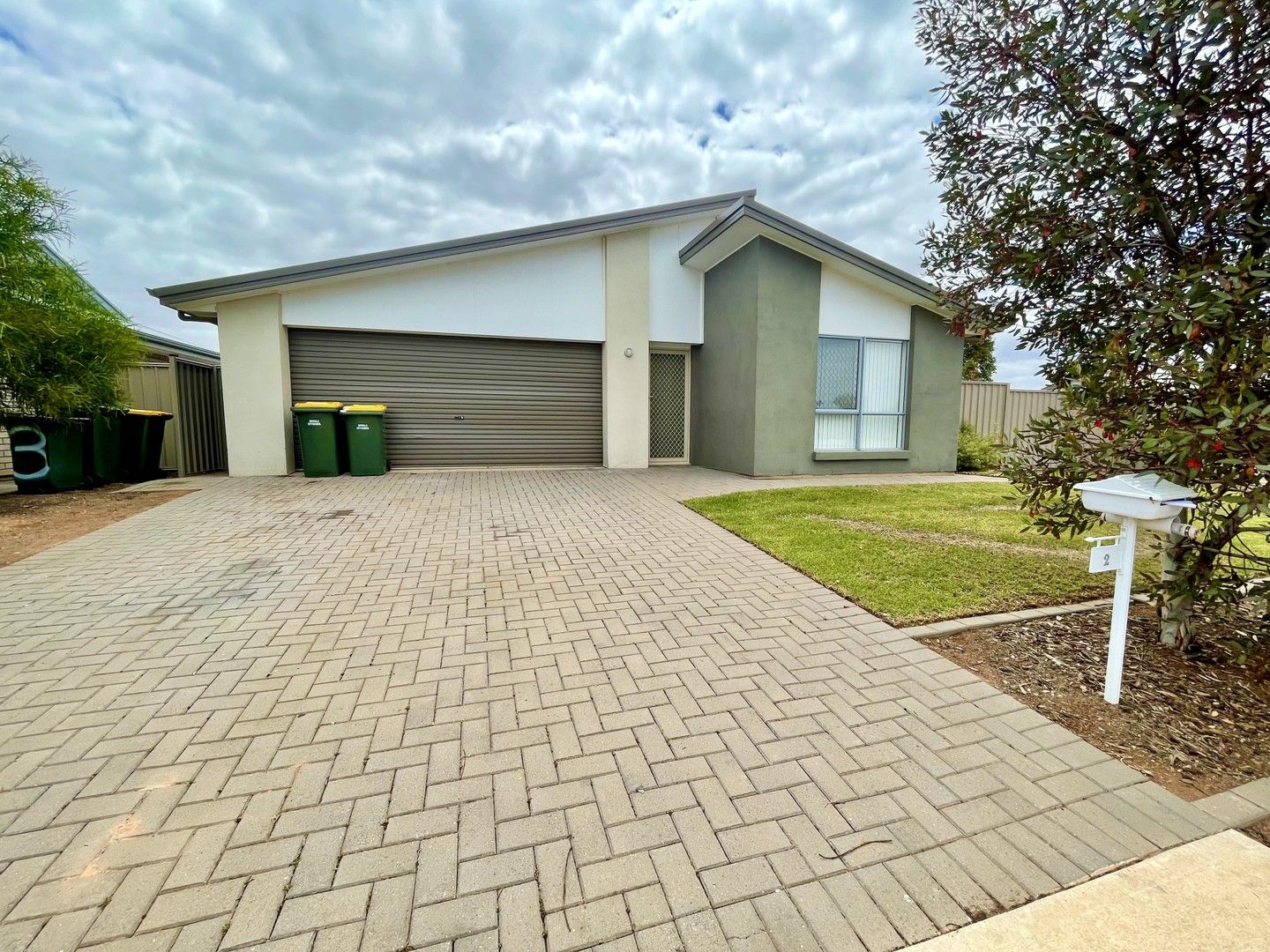 4 bedrooms House in 2 Rehn Road WHYALLA JENKINS SA, 5609