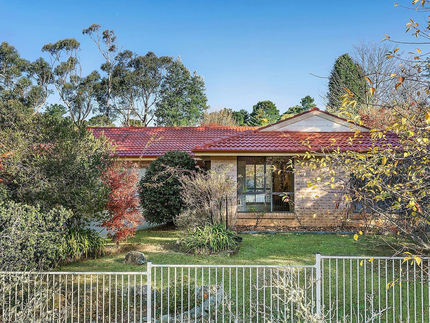 17 Evergreen Circle, Wentworth Falls Property History & Address