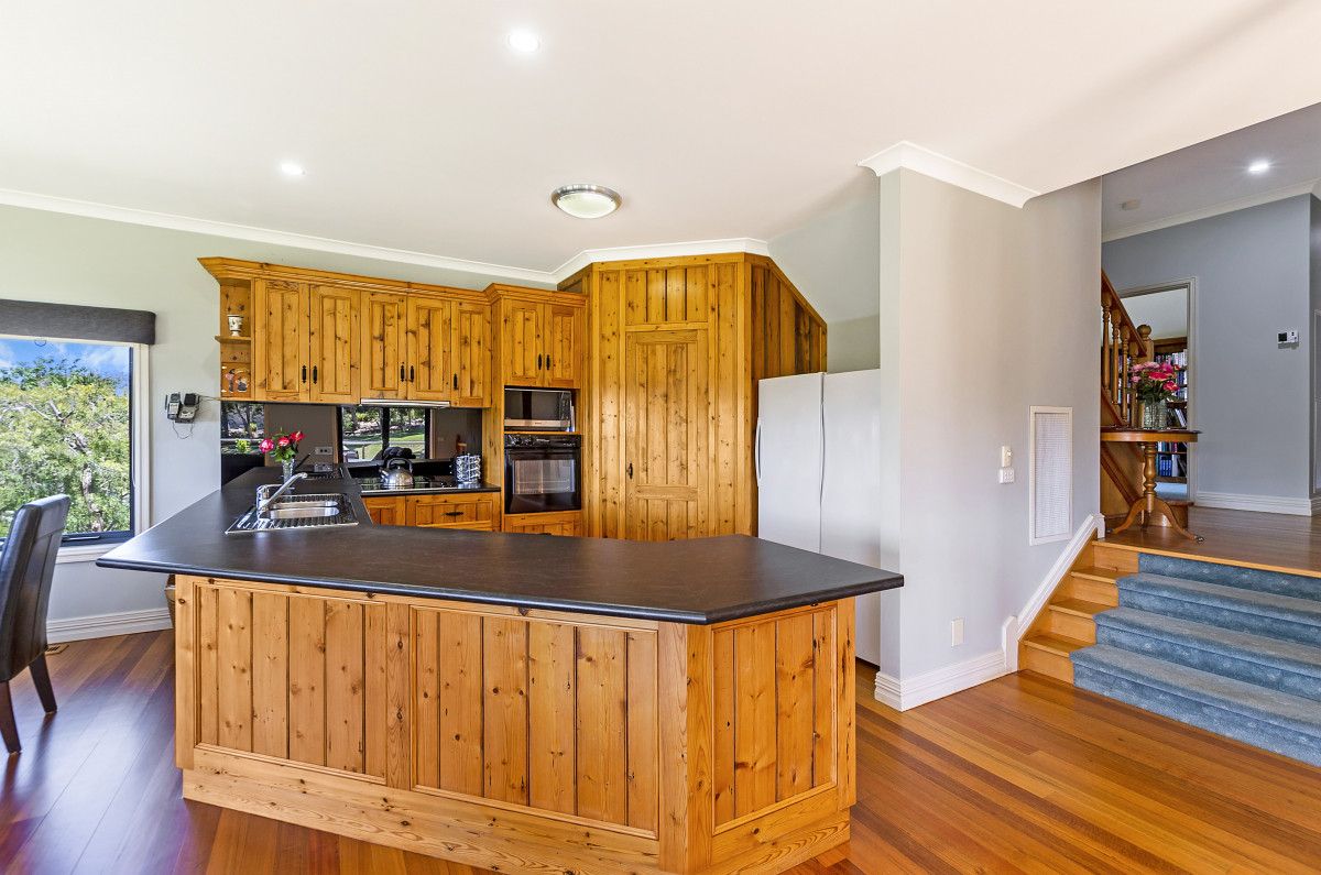 75 Merri View Road, Woodford VIC 3281, Image 2