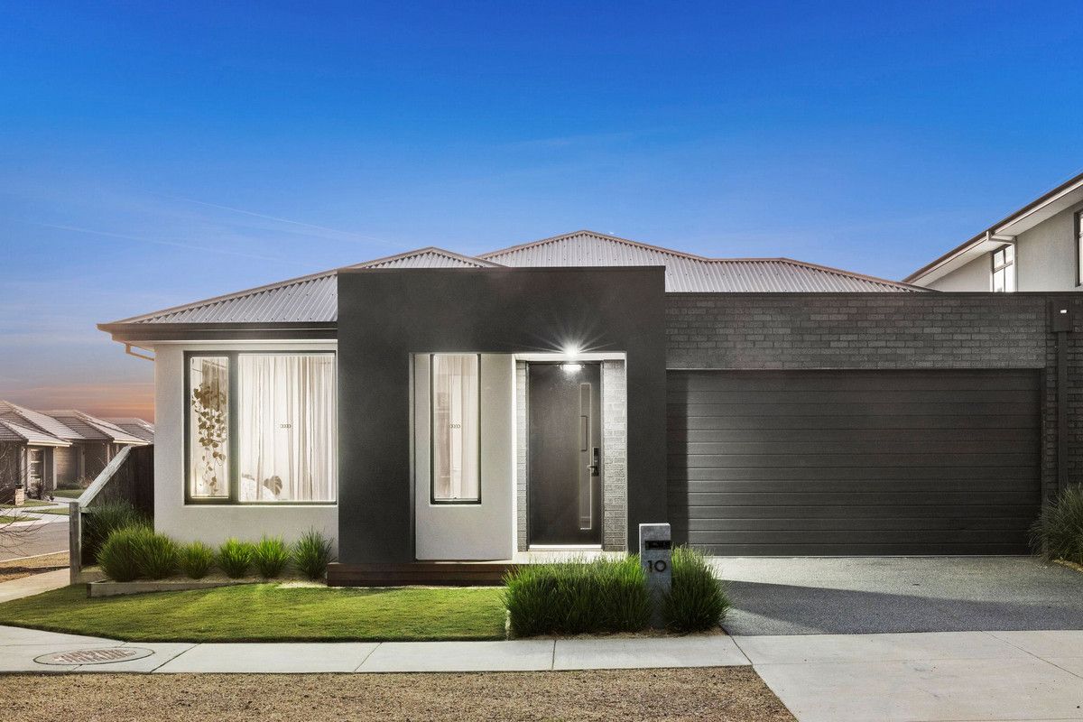 4 bedrooms House in 10 Holbrook Drive ARMSTRONG CREEK VIC, 3217