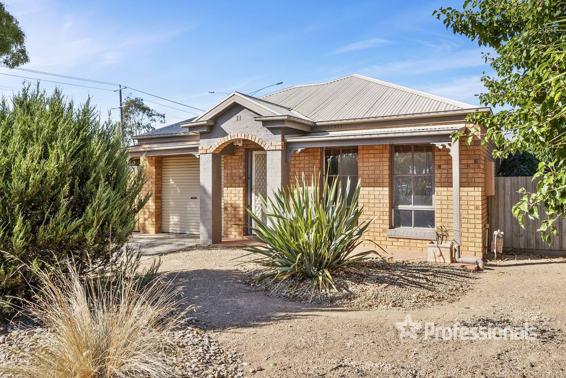 Picture of 11 St Margarets Court, TARNEIT VIC 3029