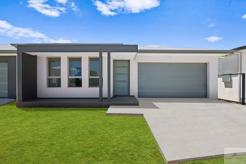 4 bedrooms House in 9 Hoxton Place SPRING FARM NSW, 2570