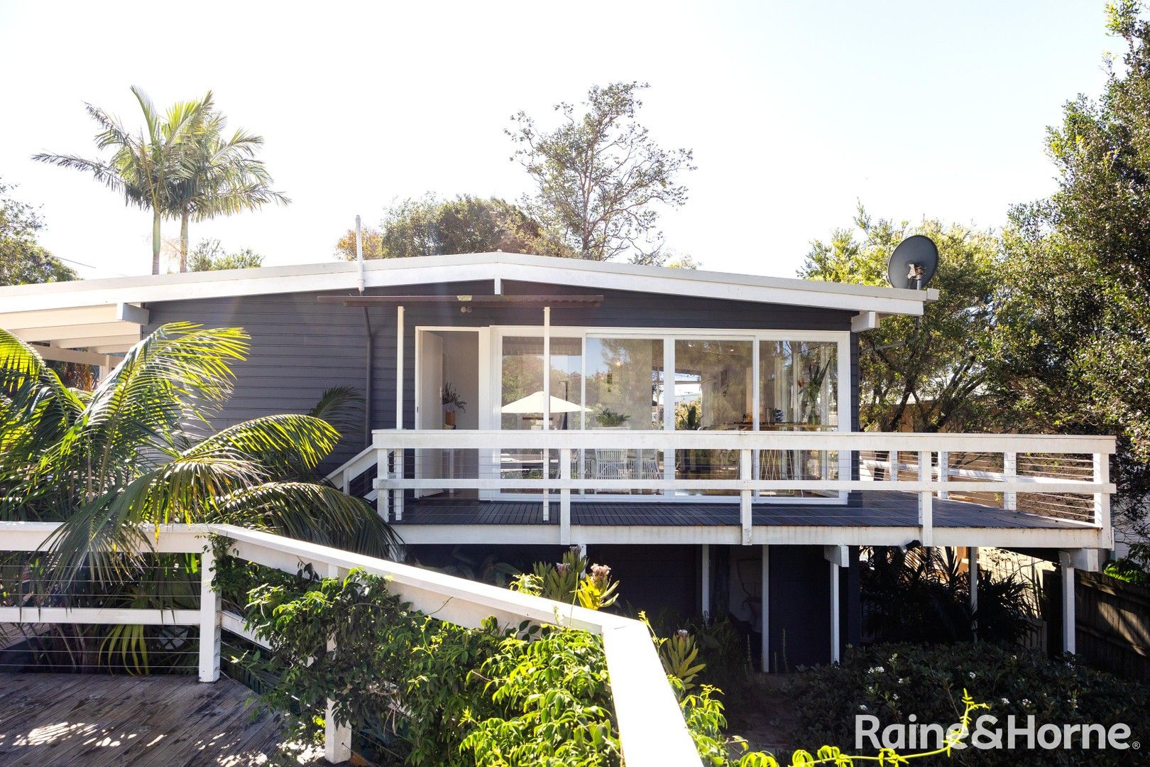 8 Fairview Place, Mollymook Beach NSW 2539, Image 0