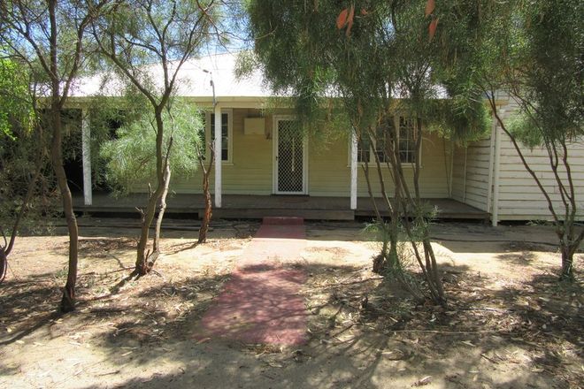 Picture of 17 Robertson Street, CARNAMAH WA 6517