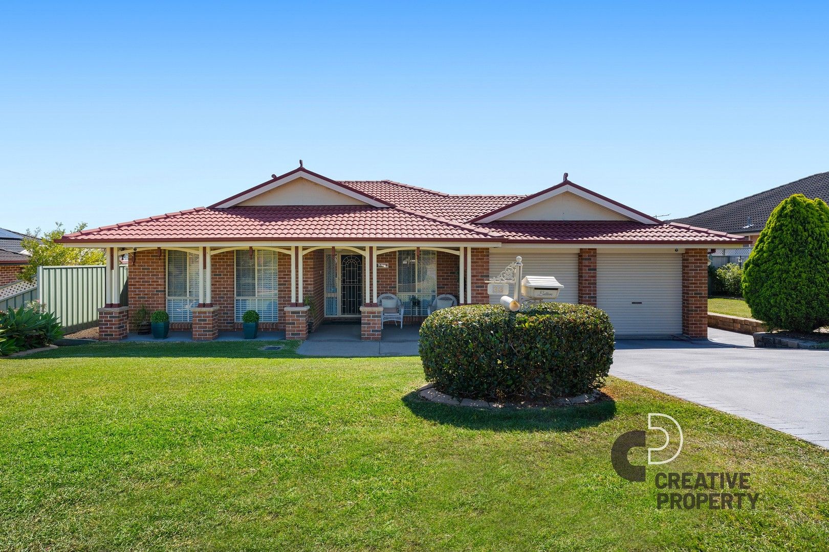 33 Somerset Drive, Thornton NSW 2322, Image 1