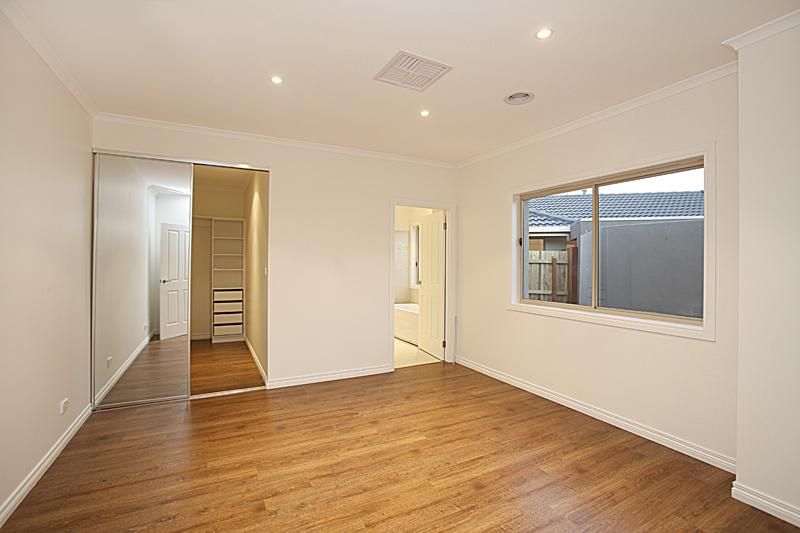 Unit 2/7 Royal Court, Seabrook VIC 3028, Image 1