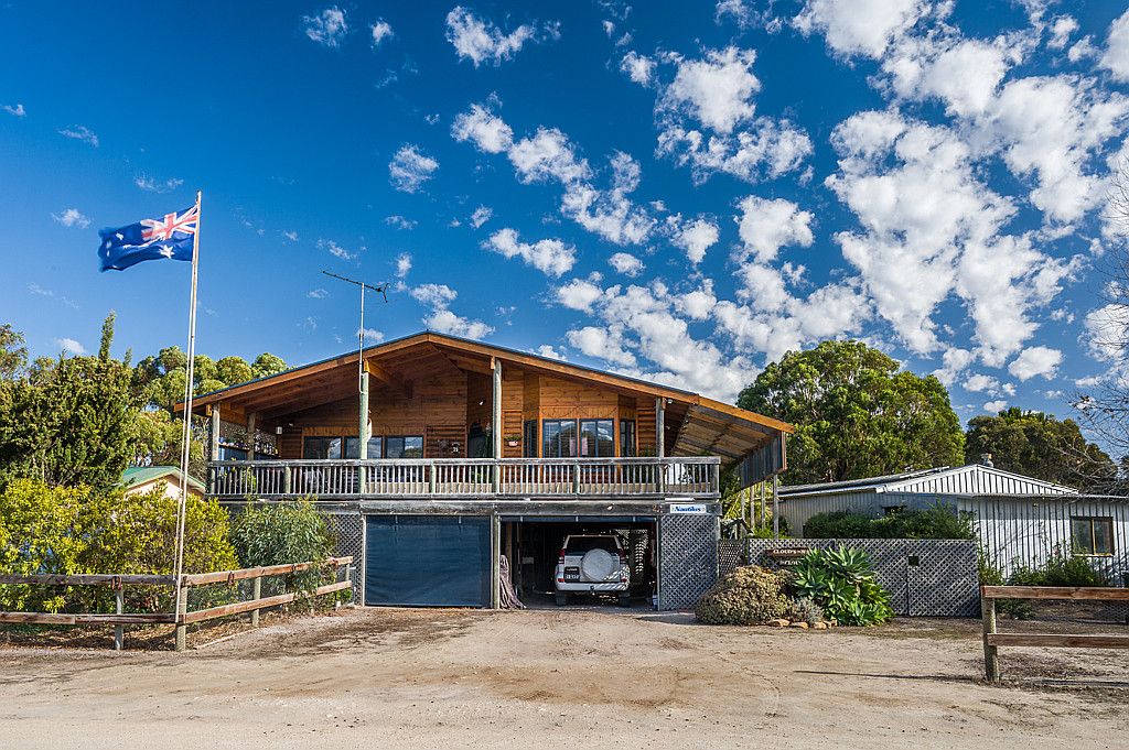 2 Nepean Esplanade, Nepean Bay SA 5223, Image 1