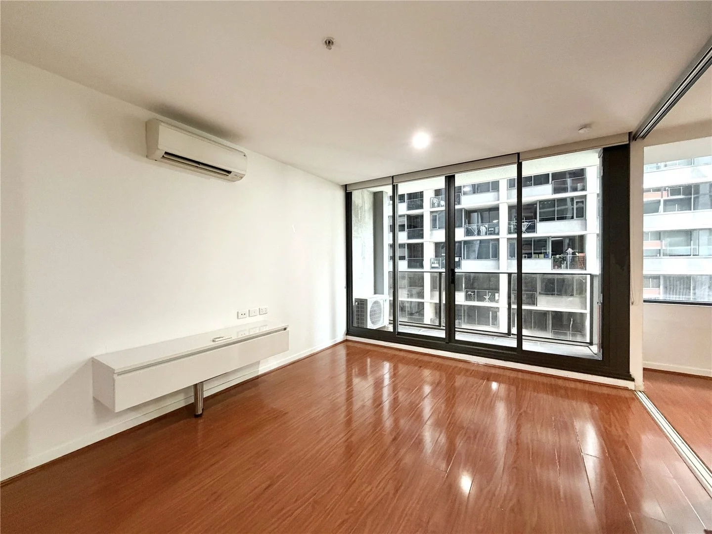 Additional image 2 of 1301/639 Lonsdale Street, Melbourne VIC 3000