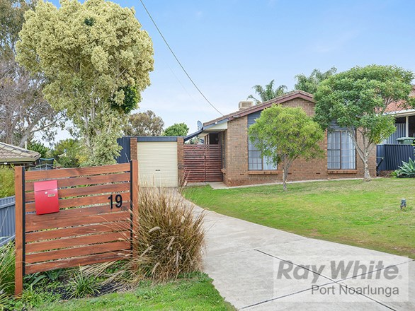 19 Leane Street, Huntfield Heights SA 5163