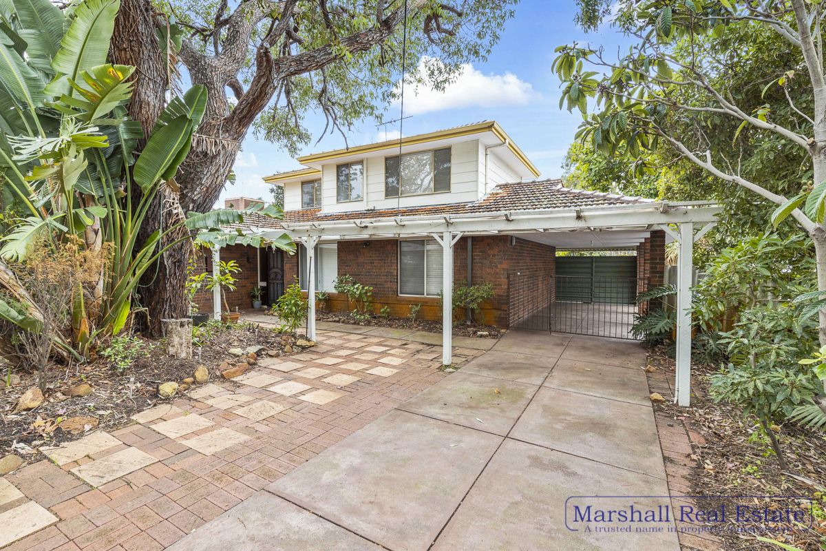 5 bedrooms House in 21 Tabard Street GREENWOOD WA, 6024