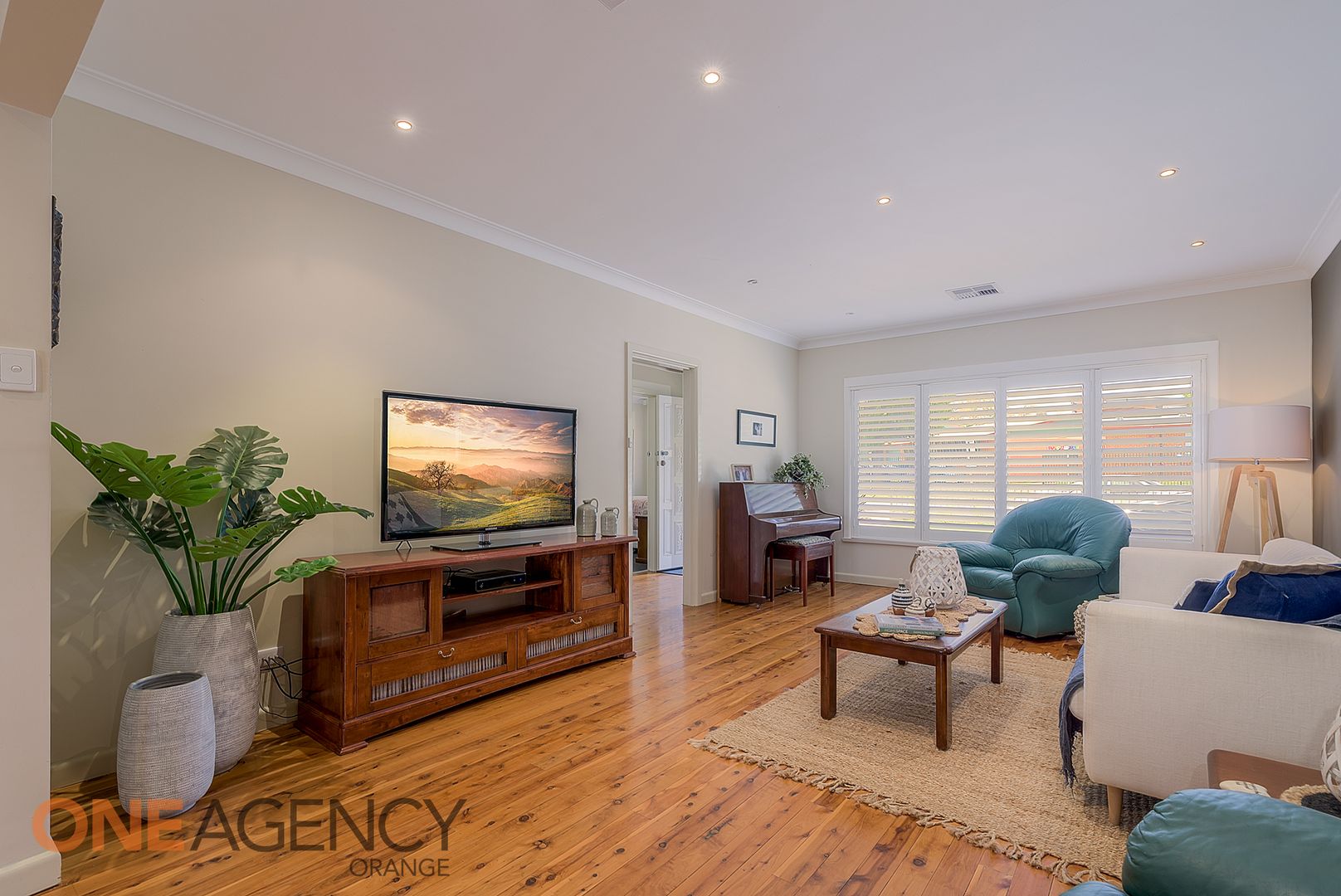 11 Coronation Drive, Orange NSW 2800, Image 2