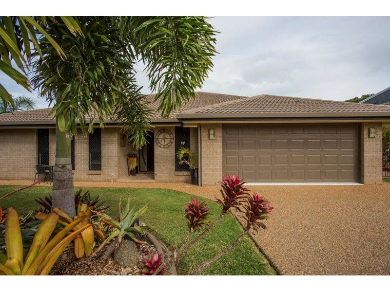 11 Parkview Drive, Rosslyn QLD 4703, Image 2