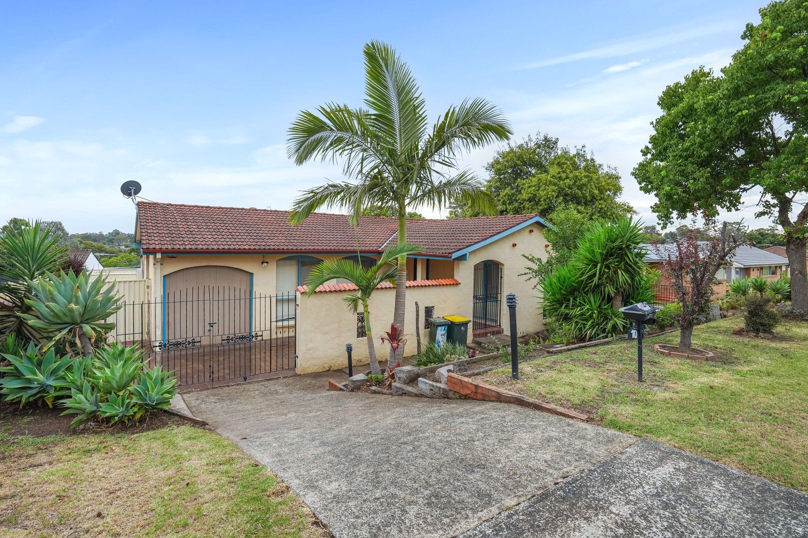 10 Wandarra Crescent, Bradbury NSW 2560 House For Rent 550 Domain