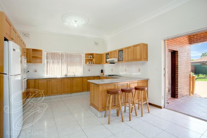 8 Ettrick Street, Ashbury NSW 2193, Image 2