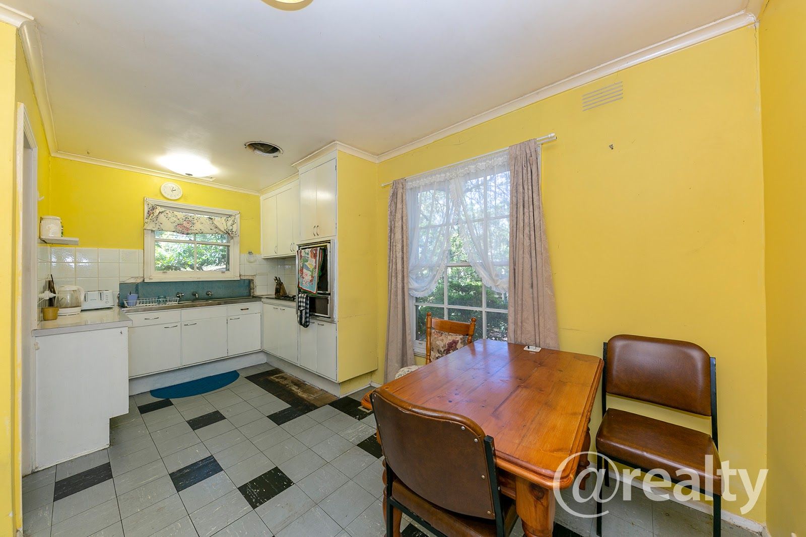 52 Devenish Road, Boronia VIC 3155, Image 2