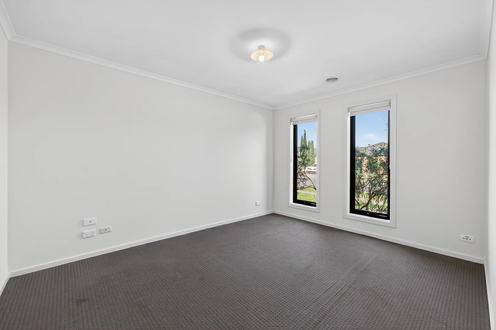 Additional image 5 of 76 Bluehills Boulevard, Pakenham VIC 3810