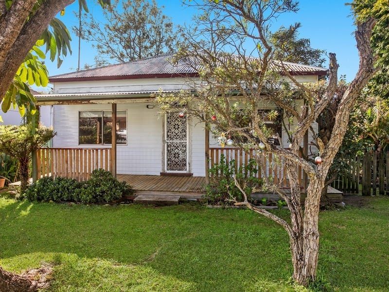 13 Cochrane Road, Thirroul NSW 2515, Image 0