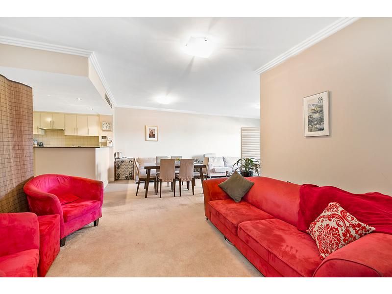 33/143 Bowden Street, Meadowbank NSW 2114, Image 2