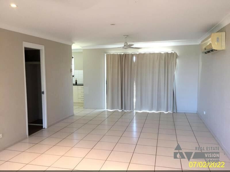 Unit 1/56 Mayfair Dr, Emerald QLD 4720, Image 1