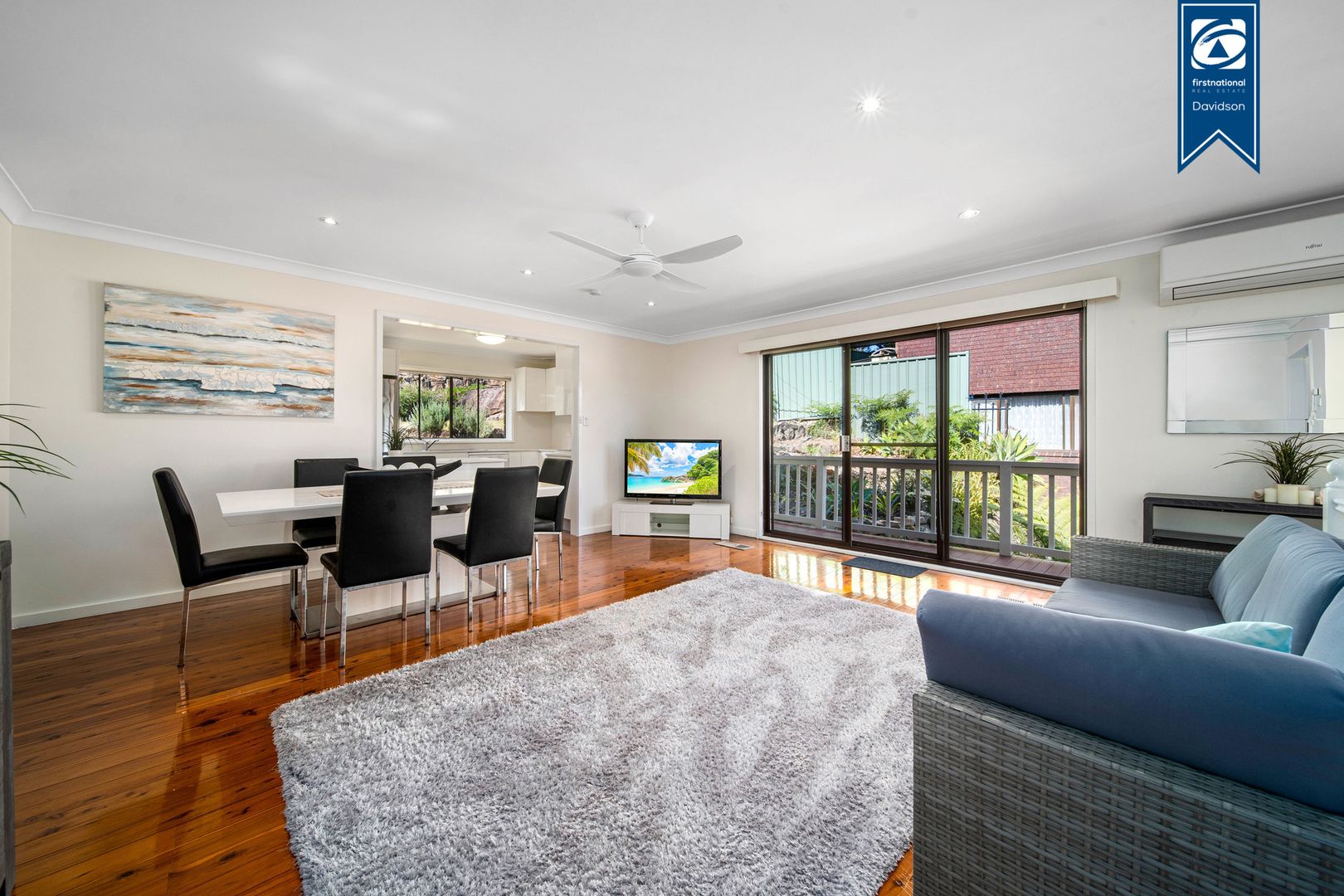 4 Gambier Avenue, Sandy Point NSW 2172, Image 2