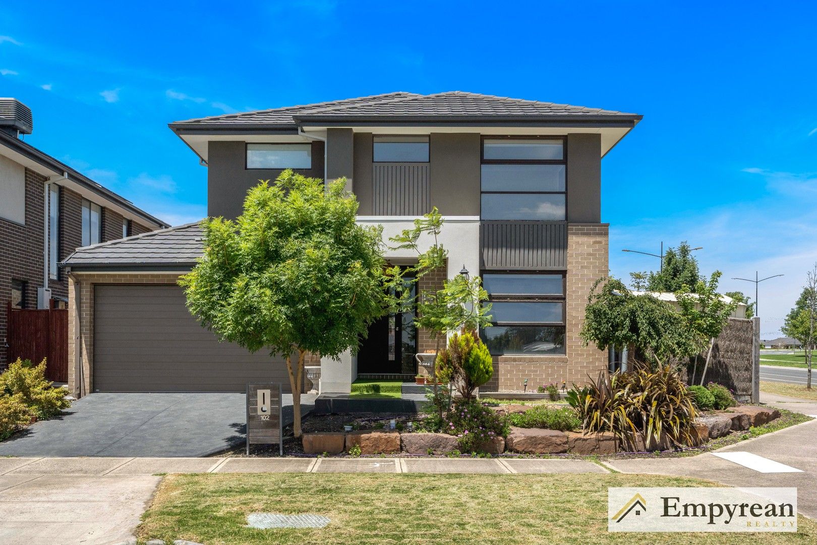 4 bedrooms House in 102 De Rossi Boulevard WOLLERT VIC, 3750