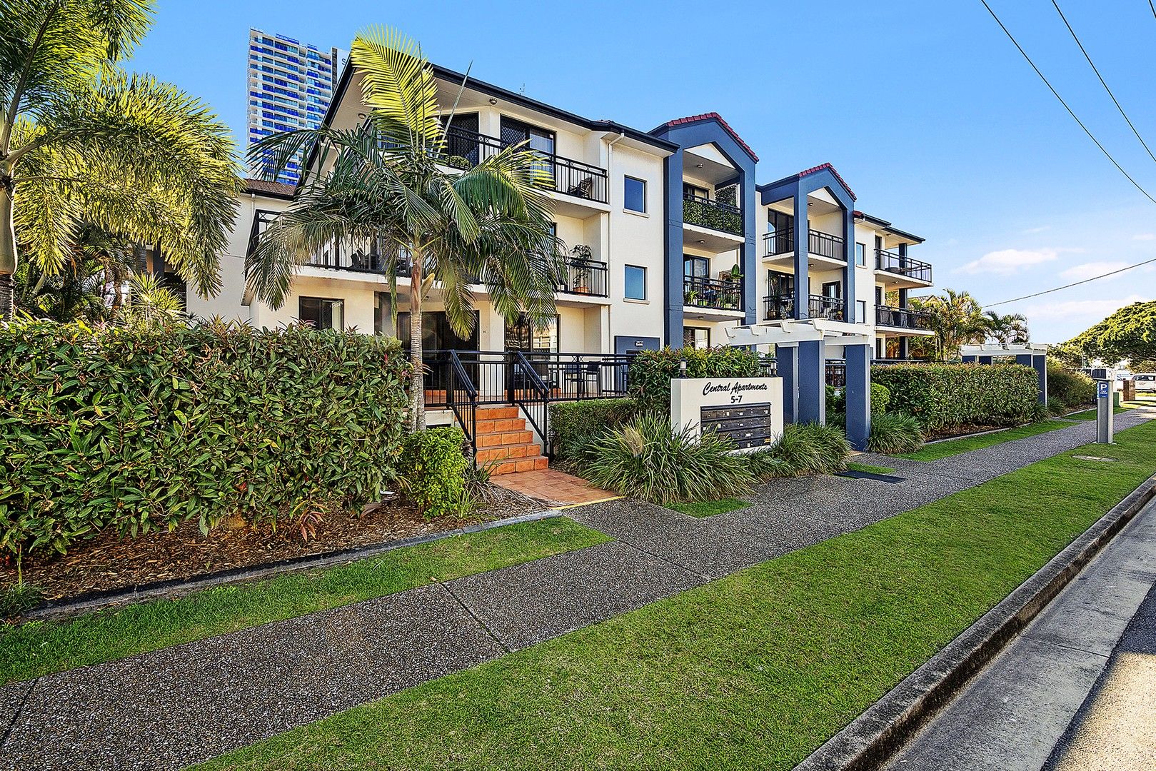 19/5 Railway Street, Southport QLD 4215 Apartment For Rent 750