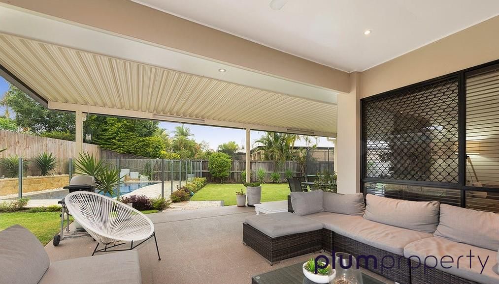 4 bedrooms House in 23 Brentwood Place MOGGILL QLD, 4070
