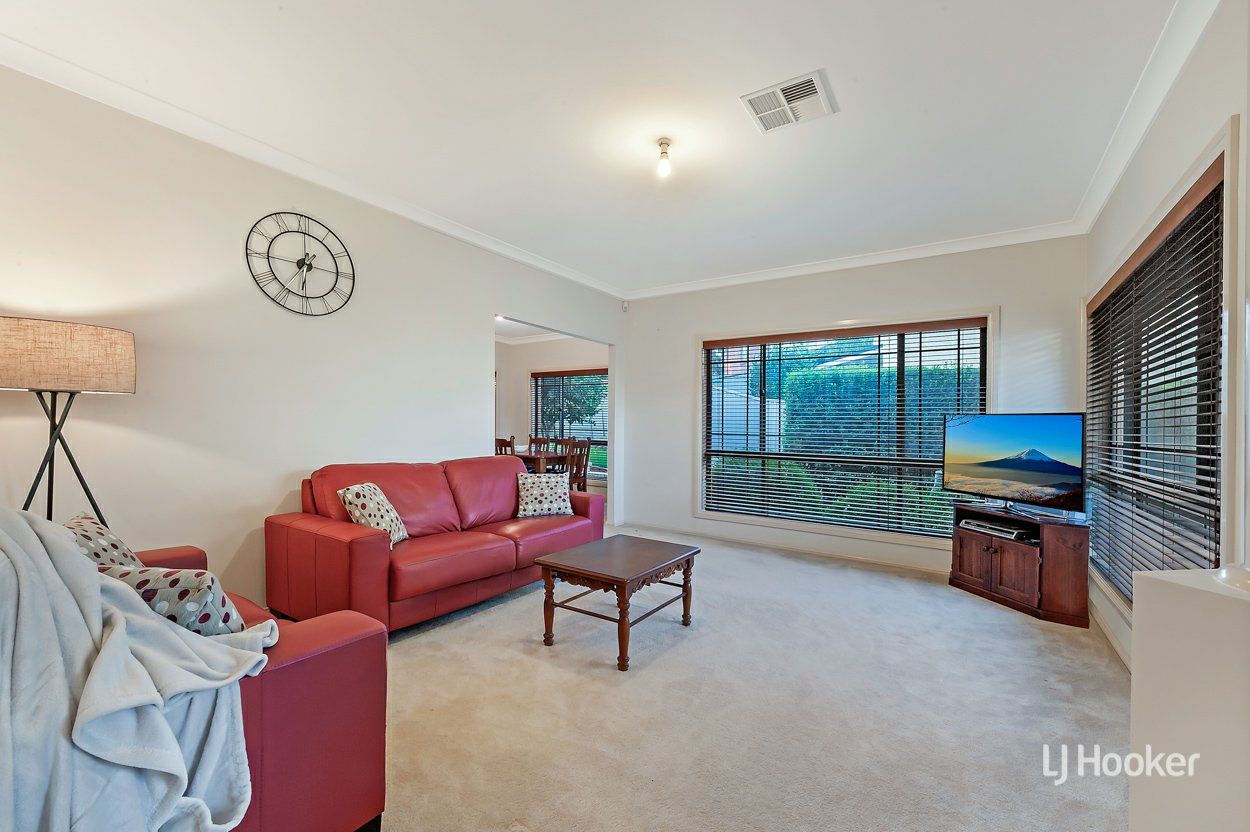 12 Crystal Place, Kellyville NSW 2155, Image 1
