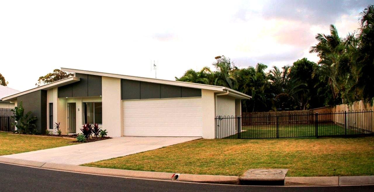 5 Waterfront Drive Agnes Water QLD 4677 Domain