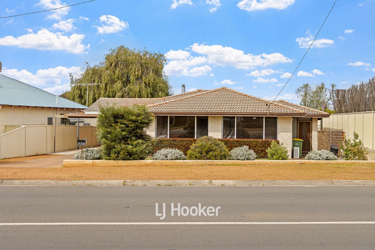 3 bedrooms House in 236 Steere Street COLLIE WA, 6225