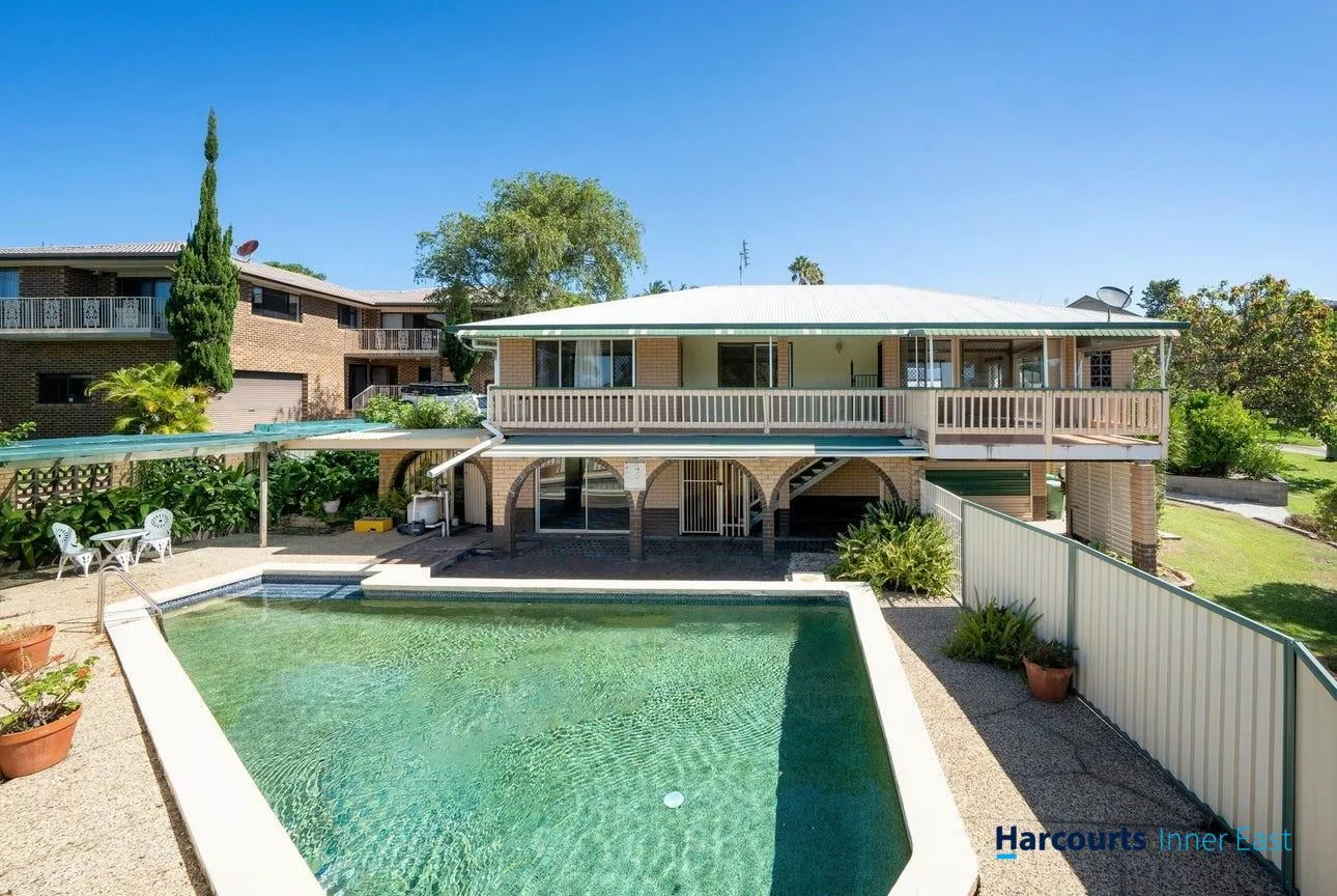 6 Fairlie Crescent, Moffat Beach QLD 4551