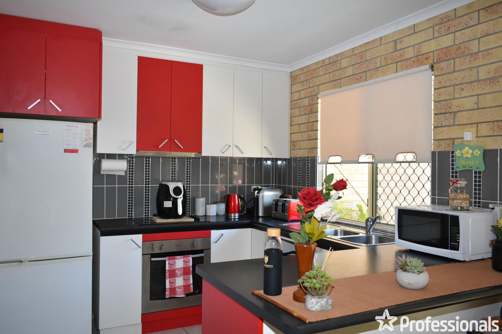 2/26 Lorraine Court Andergrove QLD 4740 Domain
