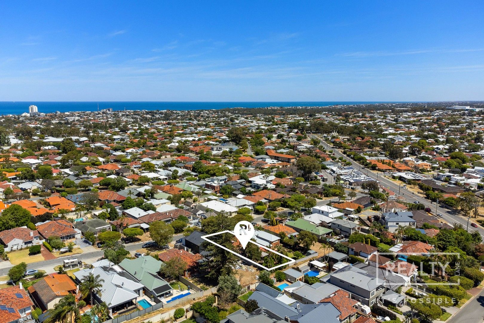 3 bedrooms House in 18 Paramatta Road DOUBLEVIEW WA, 6018