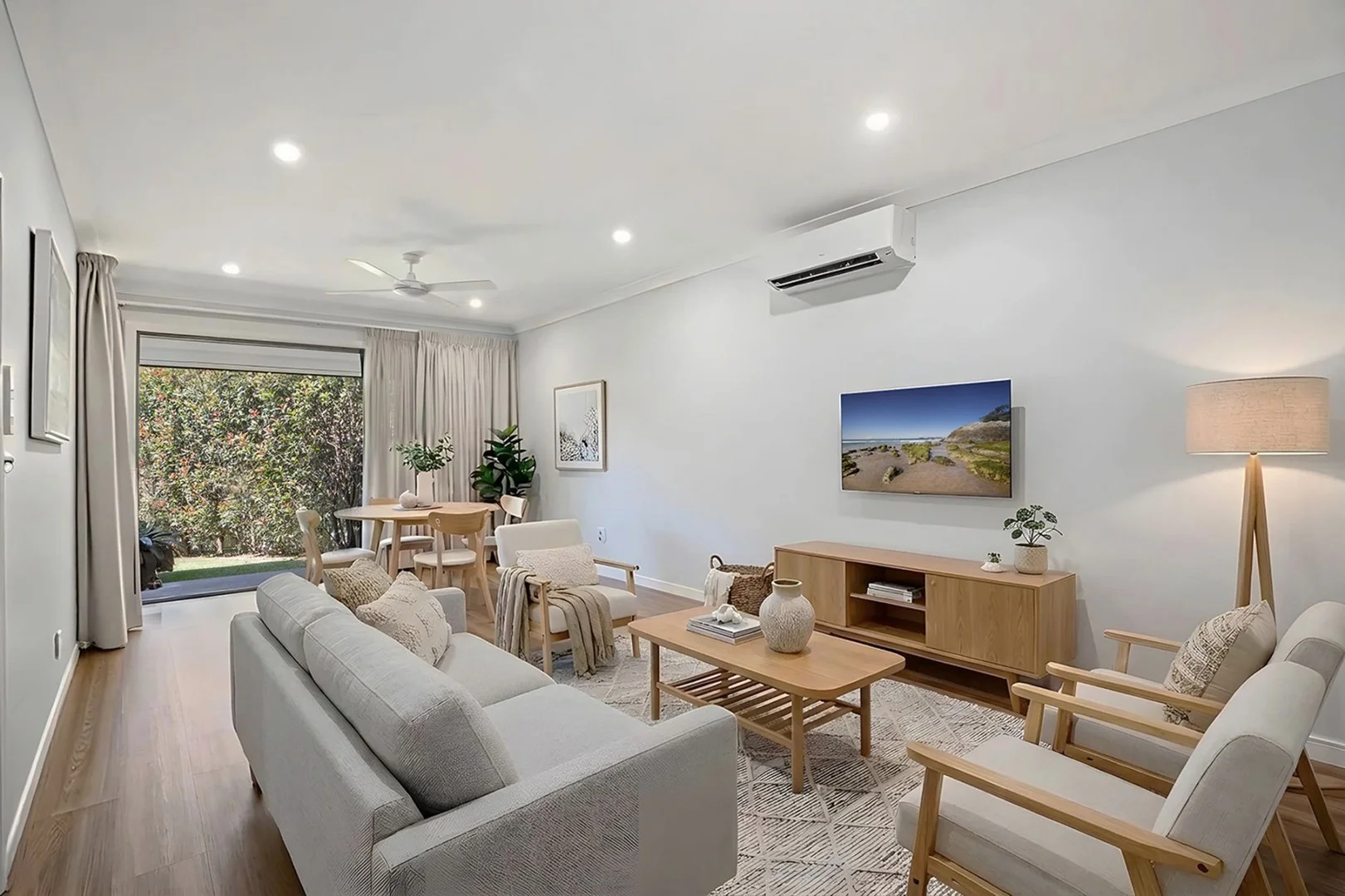 2/1C Royal Palm Drive, Sawtell NSW 2452