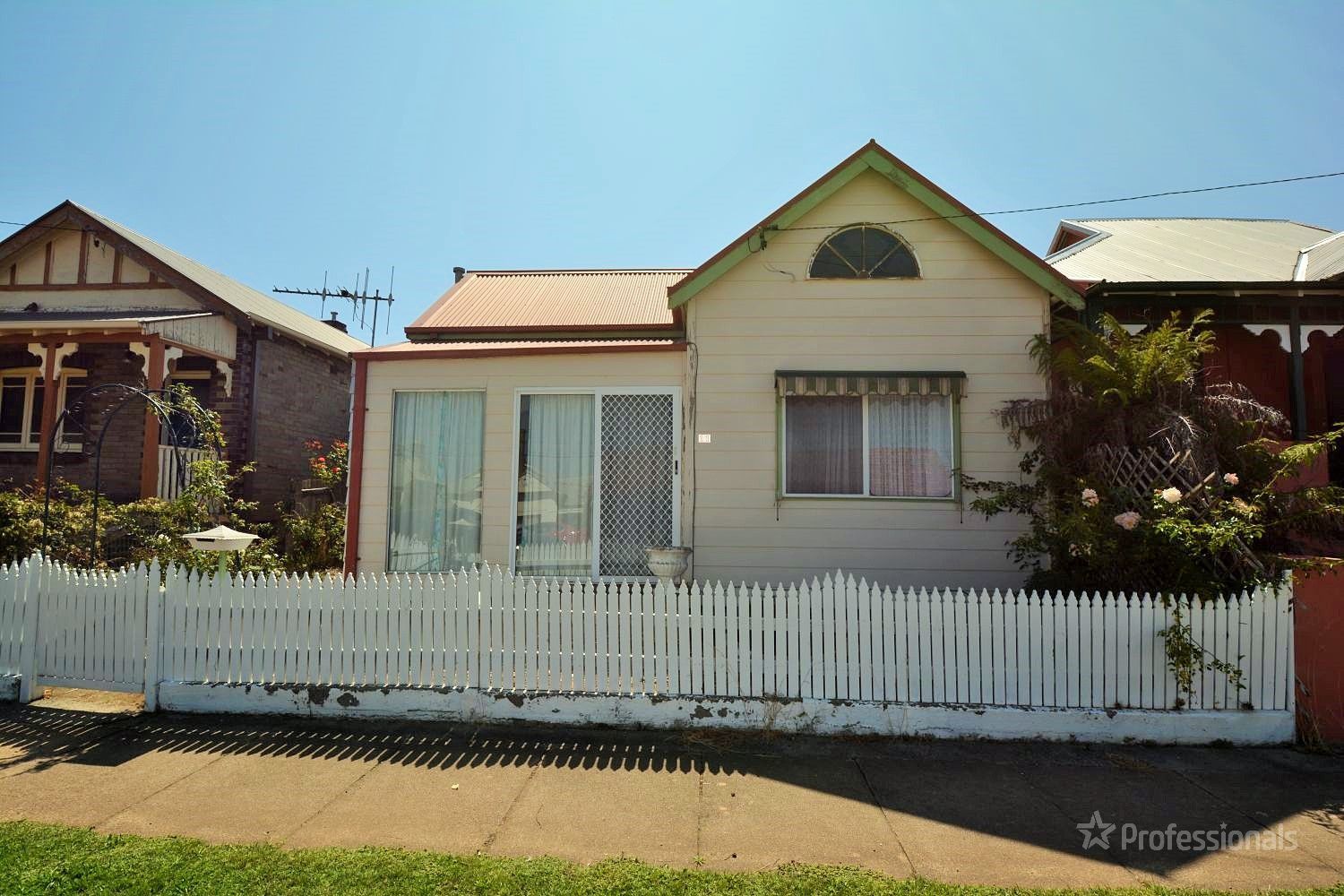 11 Hayley Street, Lithgow NSW 2790, Image 0
