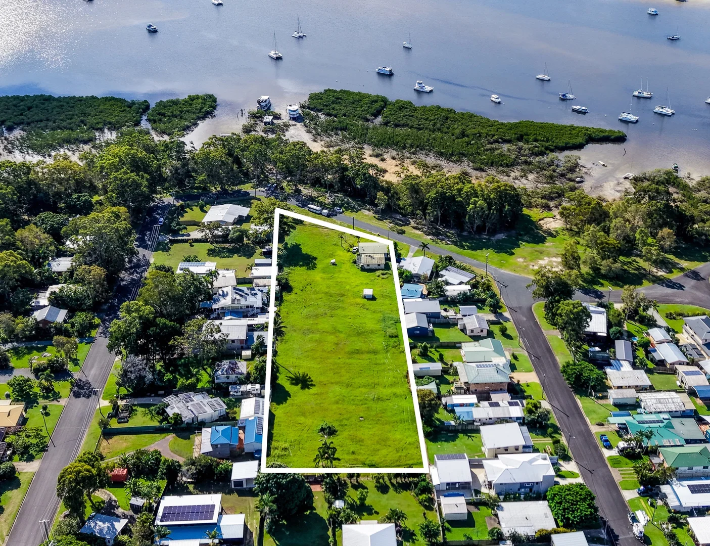Additional image 5 of 24-26 Oyster Parade, Tin Can Bay QLD 4580