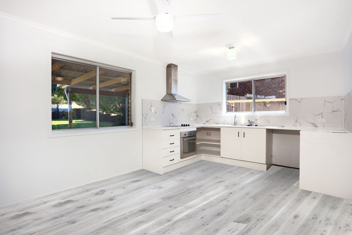 4 Chateau Court Highland Park QLD 4211 House For Rent Domain