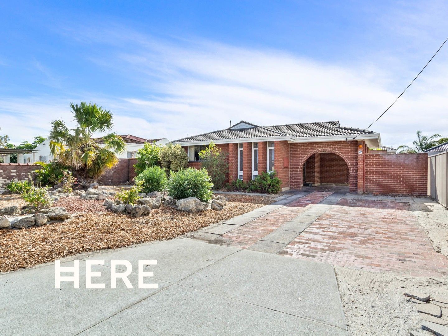 4 bedrooms House in 17 Holilond Way MORLEY WA, 6062