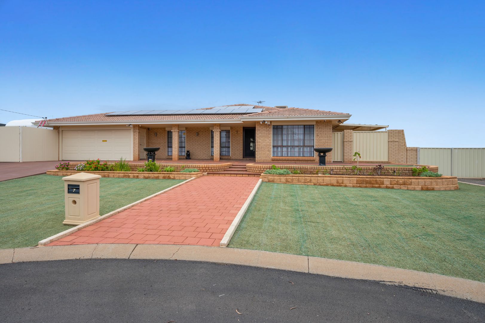 7 Geere Court, Hannans WA 6430, Image 1