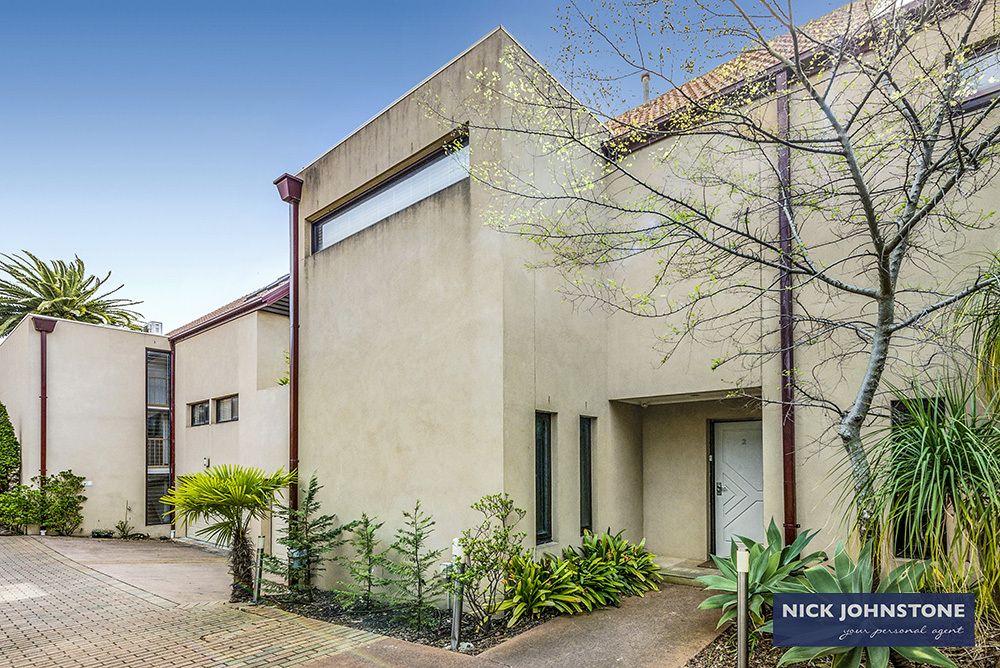 3 bedrooms Townhouse in Unit 2/326 Hampton St HAMPTON VIC, 3188