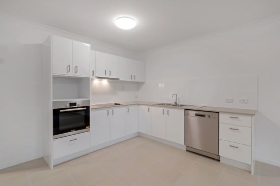 3 bedrooms Townhouse in 21/11 Thistledome Street MORAYFIELD QLD, 4506