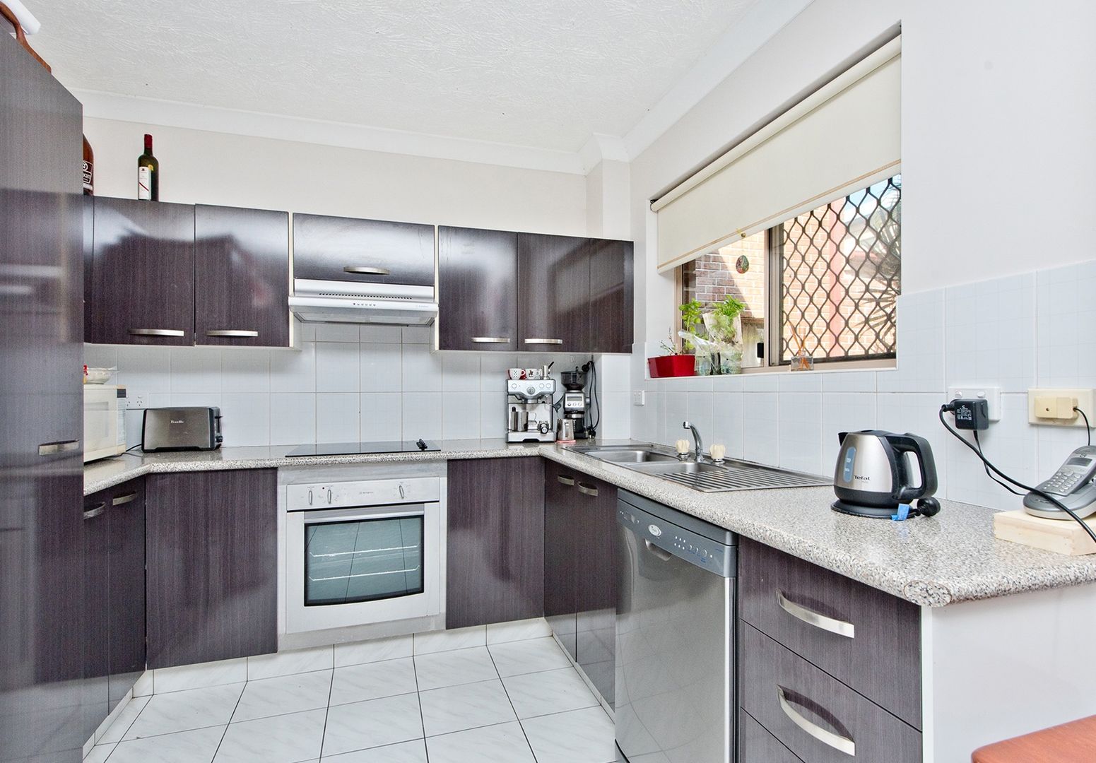 2/14 Halcomb Street, Zillmere QLD 4034, Image 1