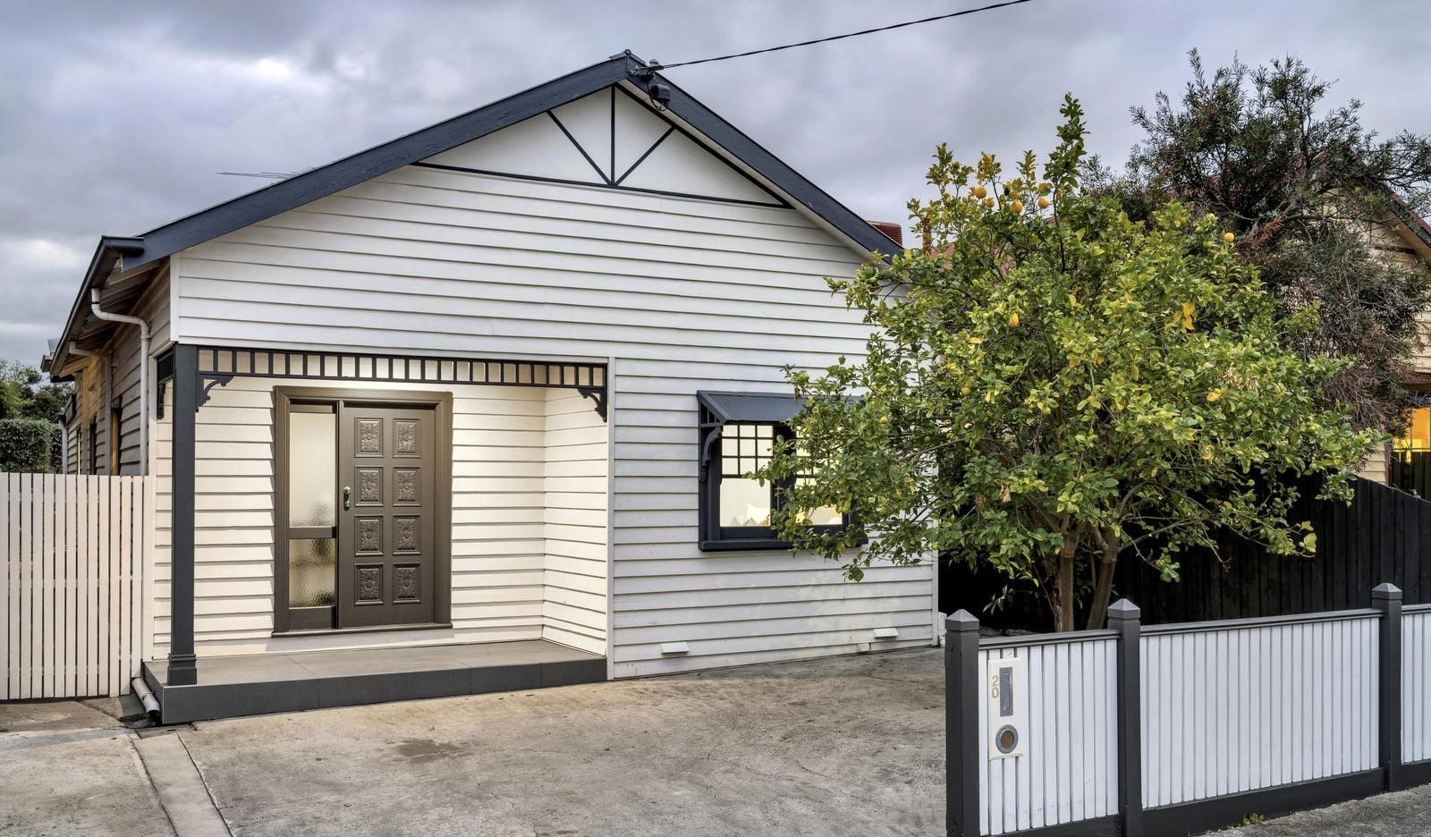 4 bedrooms House in 20 Henty Street BRUNSWICK VIC, 3056