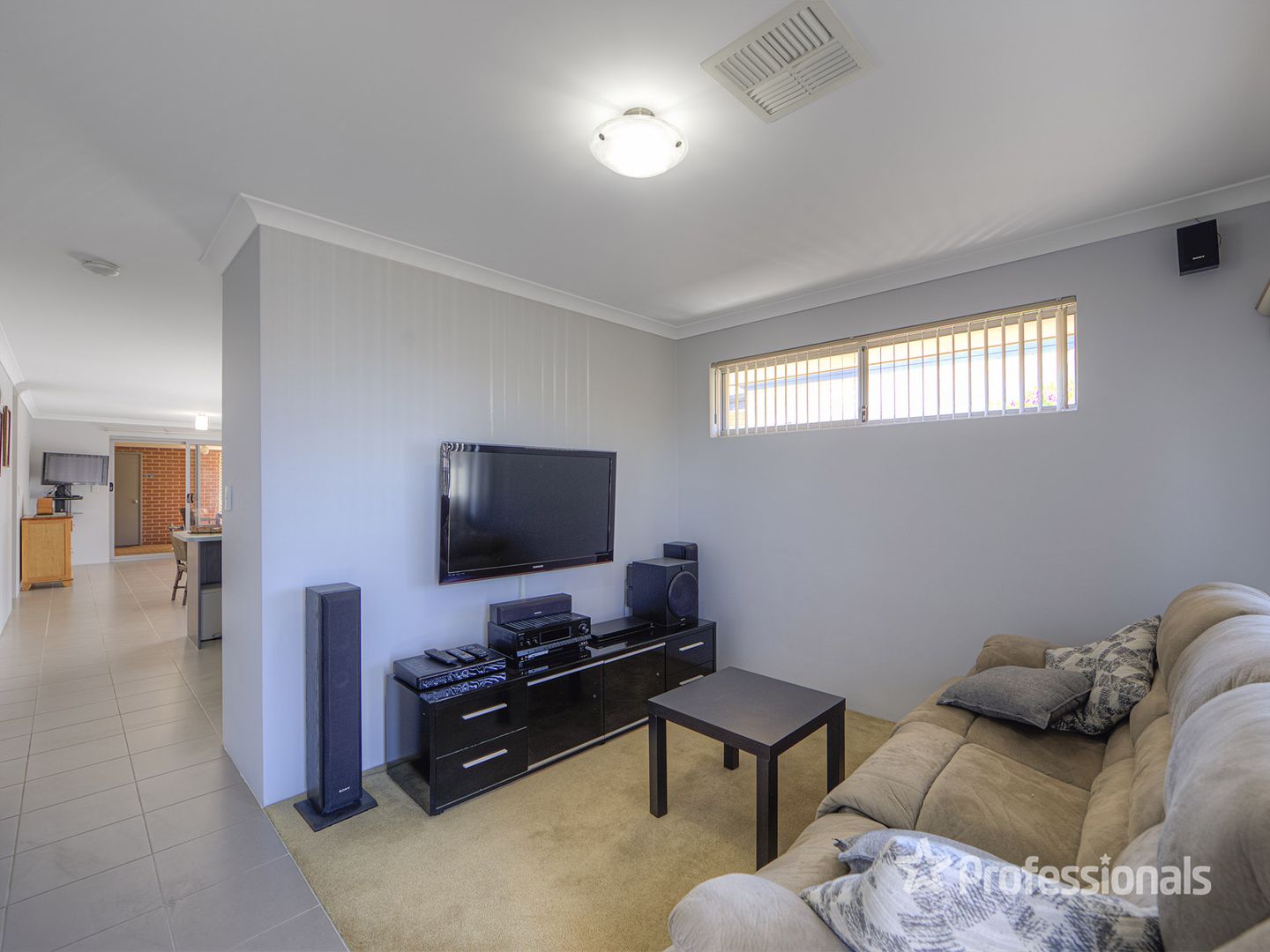 3 Thaxted Street, Wellard WA 6170, Image 2