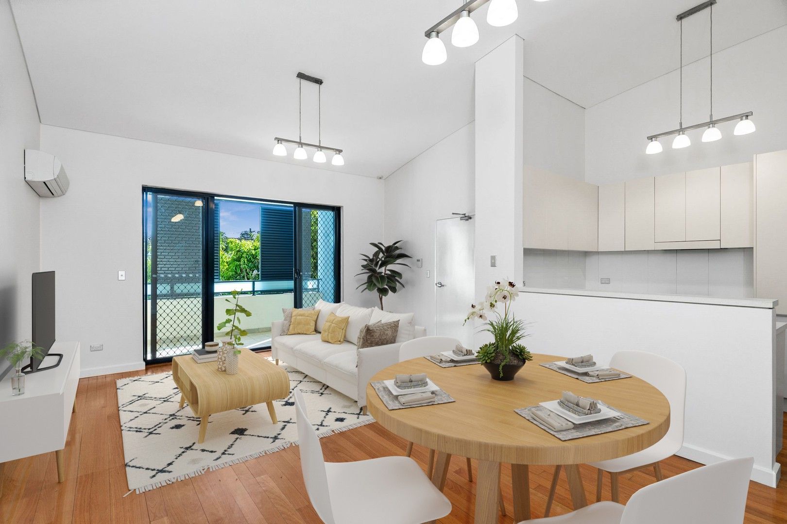 2 bedrooms Apartment / Unit / Flat in 15/39-41 Lagoon Street NARRABEEN NSW, 2101