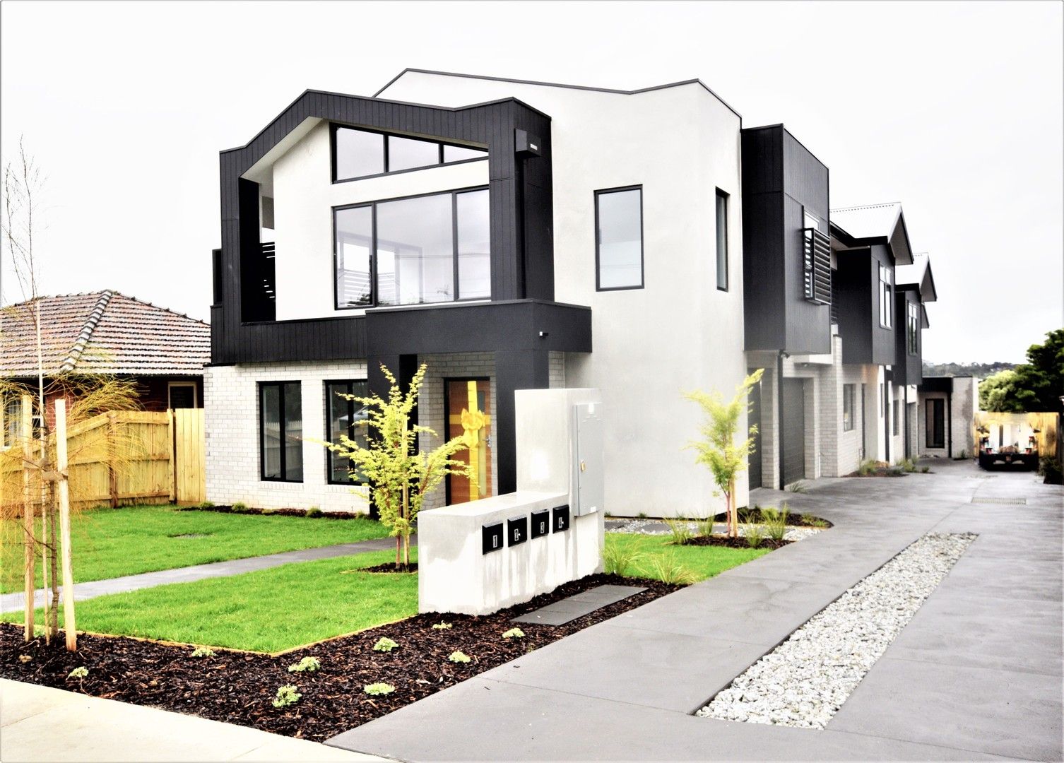 4/18 Erskine Avenue, Reservoir VIC 3073 Townhouse For Rent 520