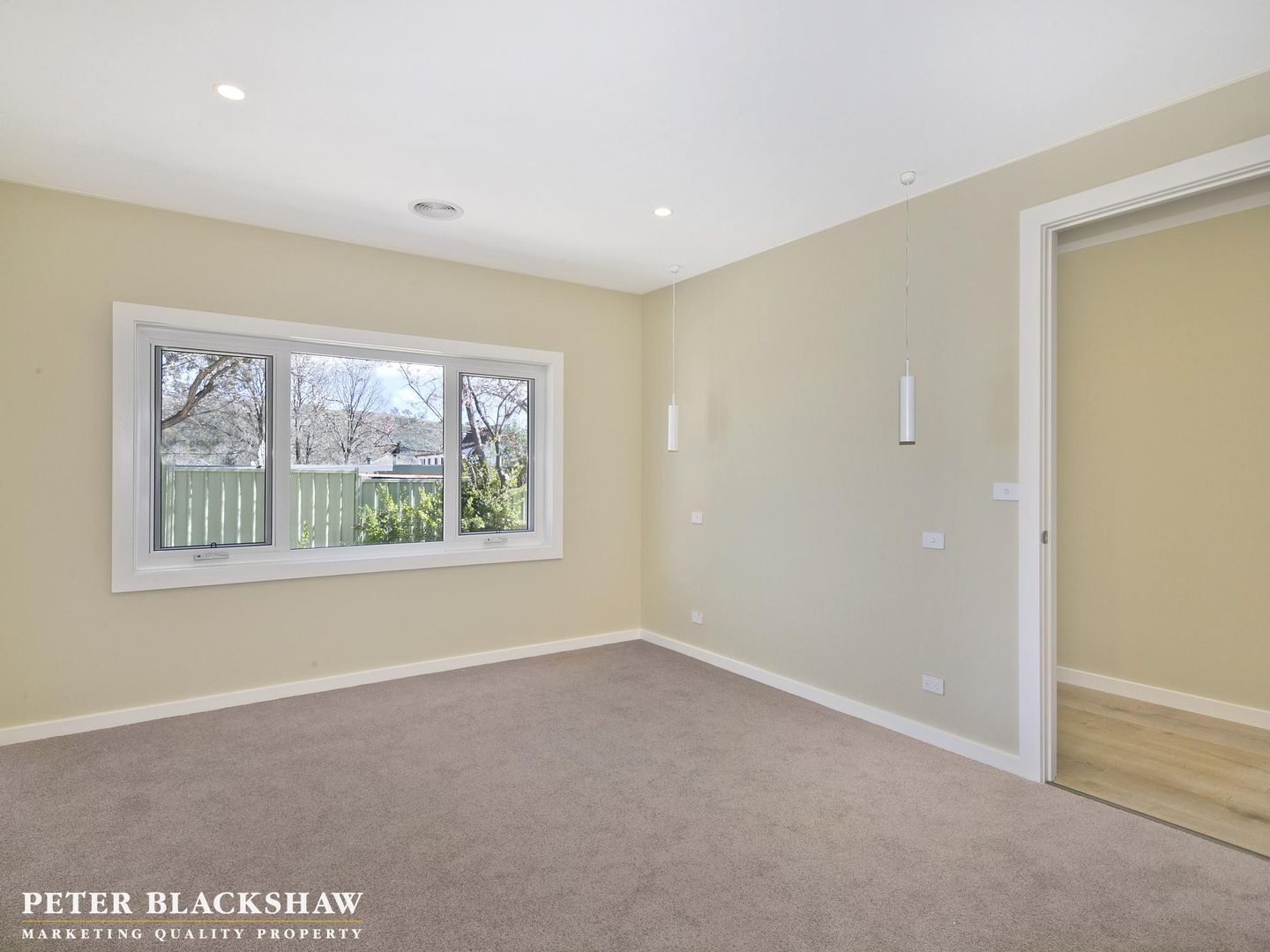 2/215 La Perouse Street, Red Hill ACT 2603, Image 2