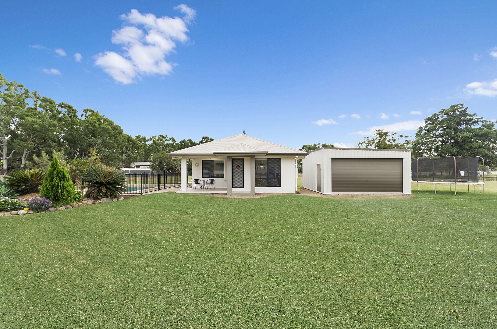 9 Ashman Court, Alligator Creek QLD 4816, Image 1