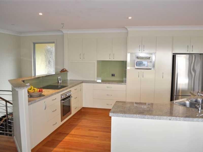 24 Honeysuckle Avenue, BONNY HILLS NSW 2445, Image 2